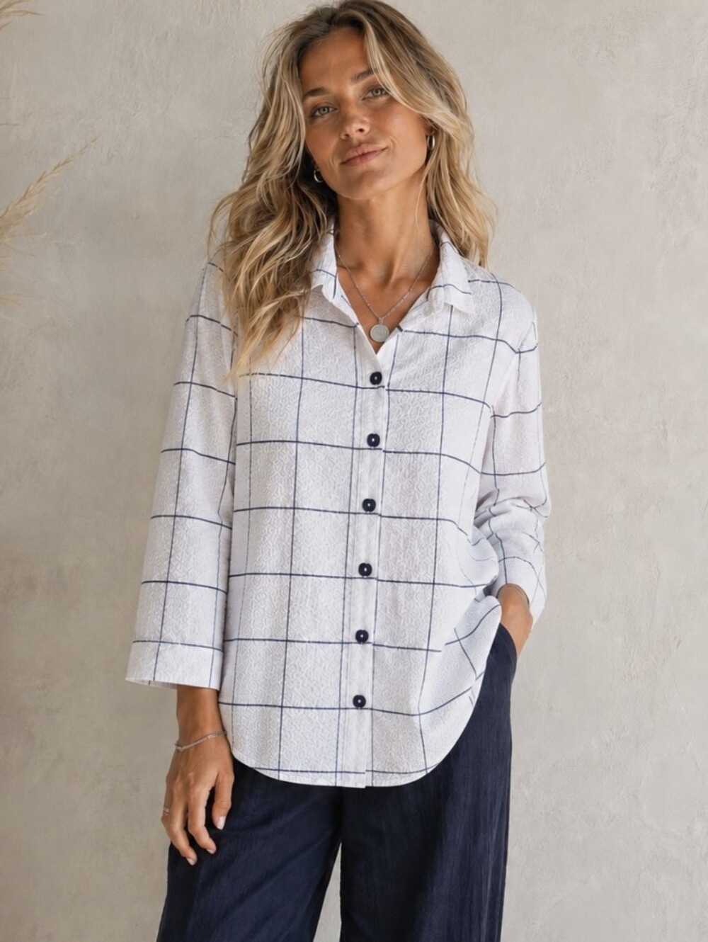 Habitat Crinkle Textured Shirt Button Up Top White/Navy Windowpane Women’s Sz M